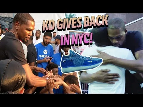 Kevin Durant Gives Away FREE KD 11s! Returns To DYCKMAN & Hangs With Fans 👀