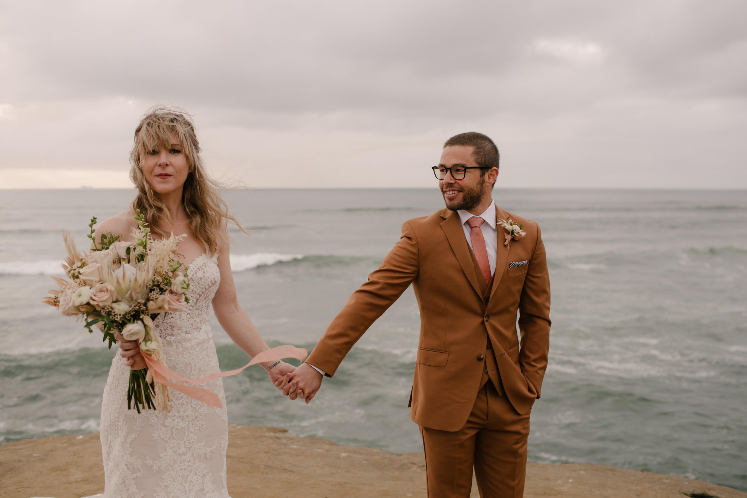 sunset-cliffs-san-diego-boho-styled-wedding-california-elopement-intimate-candid-ocean-beach-socal-photographer-12.jpg