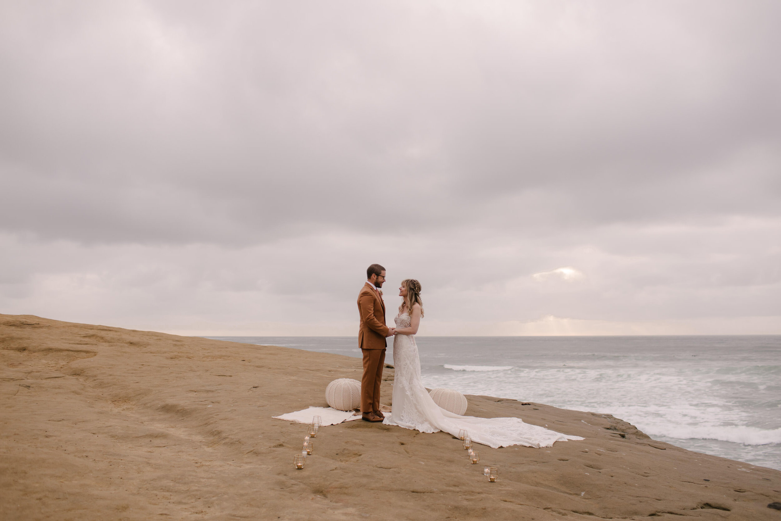 sunset-cliffs-san-diego-boho-styled-wedding-california-elopement-intimate-candid-ocean-beach-socal-photographer-20.jpg