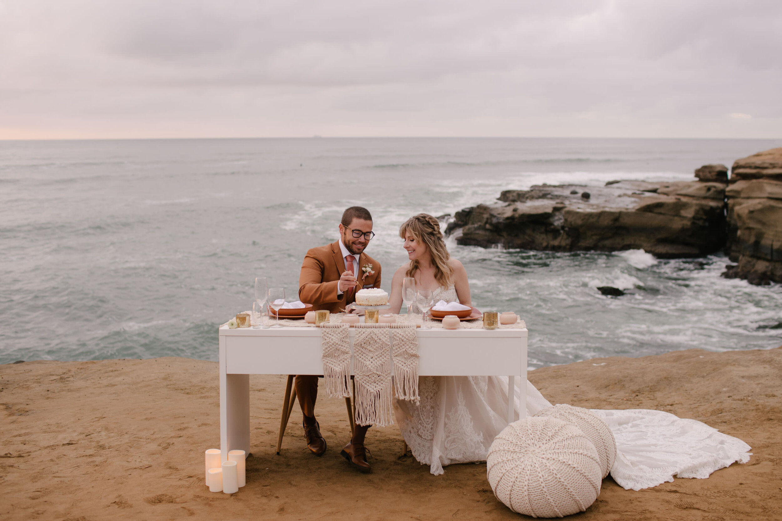 sunset-cliffs-san-diego-boho-styled-wedding-california-elopement-intimate-candid-ocean-beach-socal-photographer-30.jpg