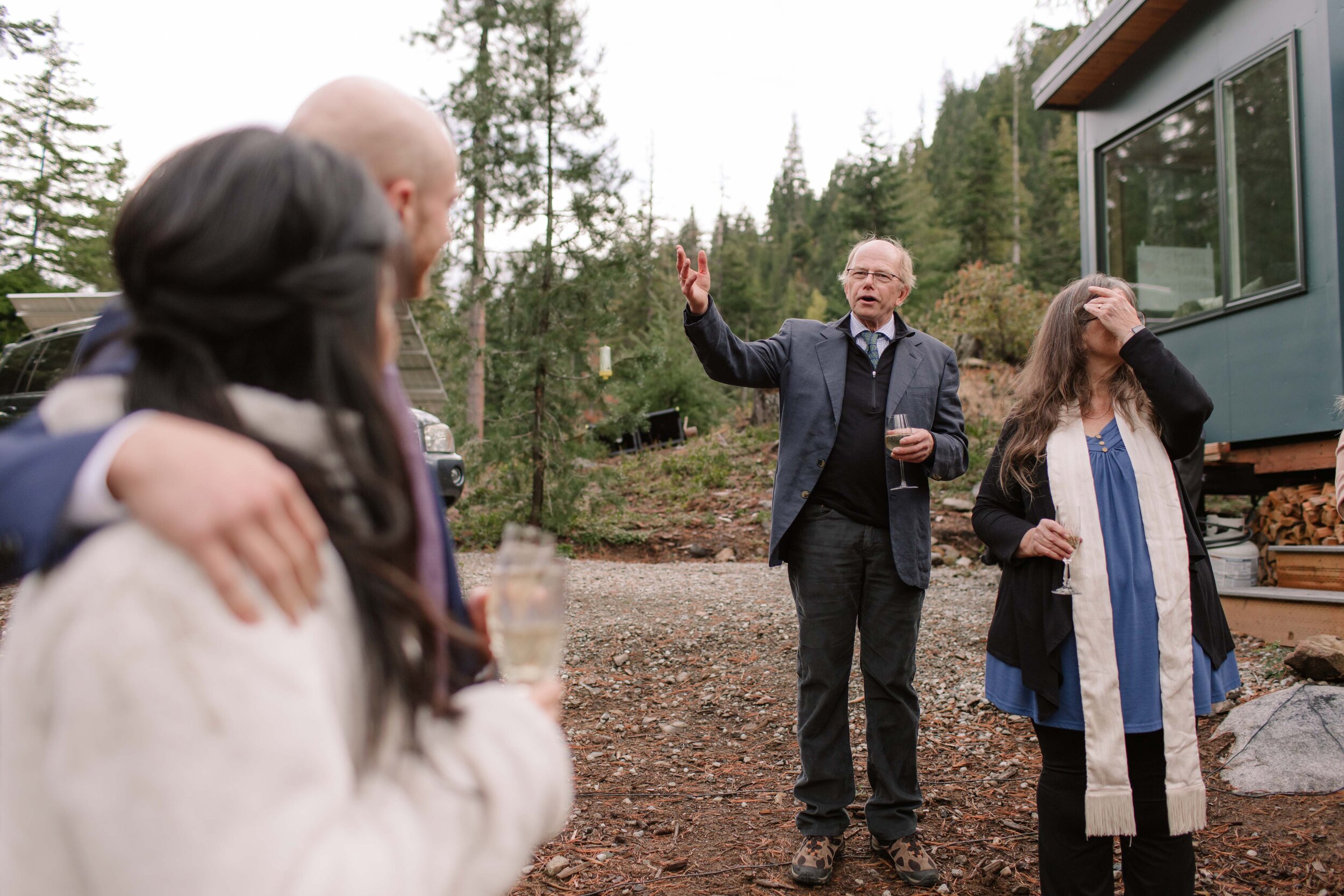 socal-san-diego-southern-california-elopement-small-wedding-outdoor-forest-mountains-waterfall-ceremony-leavenworth-washington-photographer-10.jpg