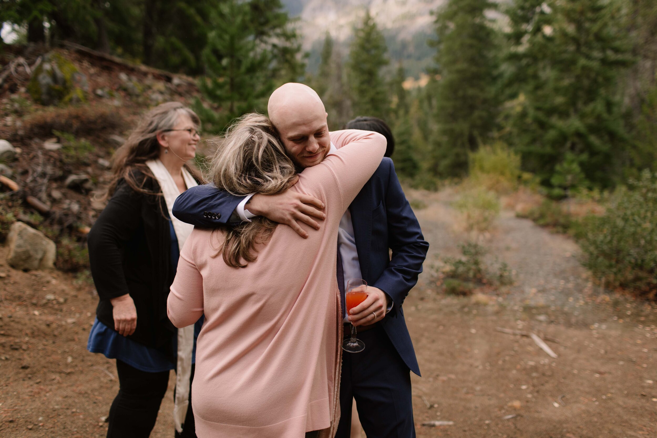 socal-san-diego-southern-california-elopement-small-wedding-outdoor-forest-mountains-waterfall-ceremony-leavenworth-washington-photographer-26.jpg