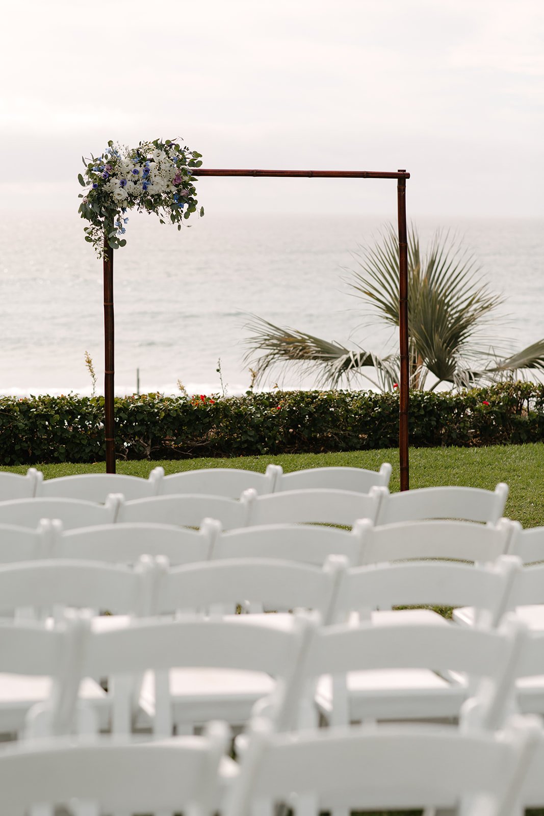 southern-california-wedding-venue-pacific-coast-ocean-views-waterfront-spanish-style-socal-san-diego-wildflower-bud-vases