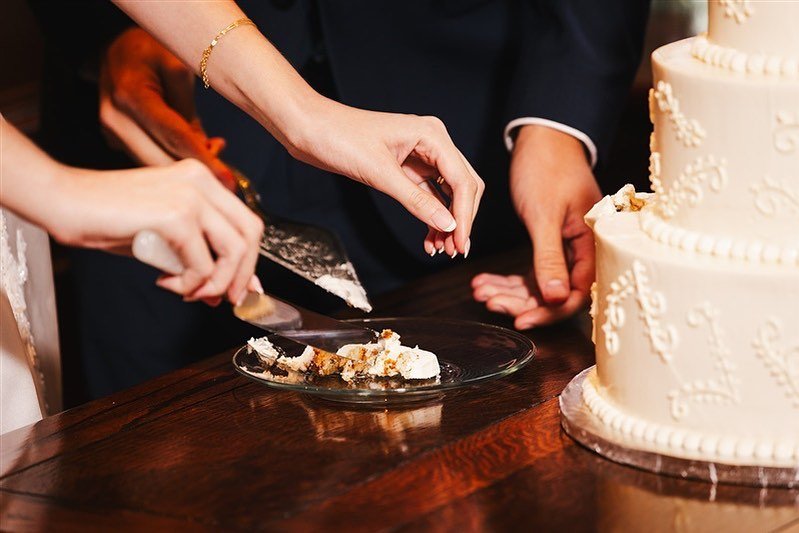 &ldquo;All you need is love&hellip;.but a little cake every now and then doesn&rsquo;t hurt!&rdquo; - Charles M Schulz