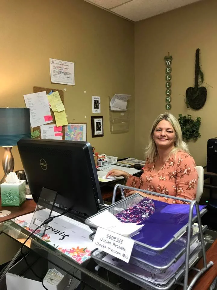 HEIDI- If you have called our office …. then this is the voice behind the phone! “ THANK YOU FOR CALLING PRICE RIGH TREE SERVICE!”