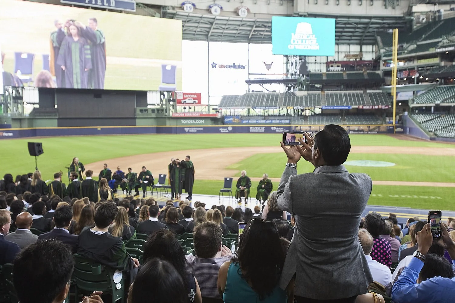 2024_05_16_MCW_AmFamHooding_1460.jpg