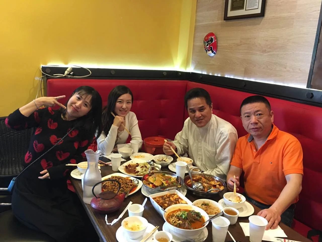 《ZCO》杨琴演奏家易嘉乐,《ZCO》古筝演奏家高鹤嘉,中国国家一级唢呐演奏家、《ZCO》艺术顾问左翼伟,中国国家一级打击乐家、《ZCO》艺术顾问周乐嘉