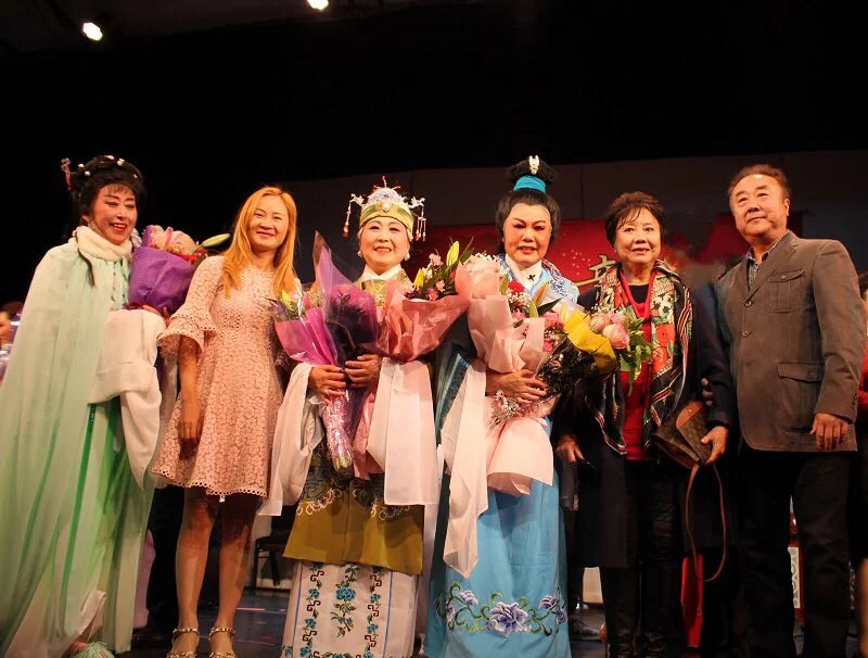 左起:章静秀 明明(鹰龙传媒) 陈雪梅 陈琴湘 金美芳 俞小勇(徐玉兰公子)