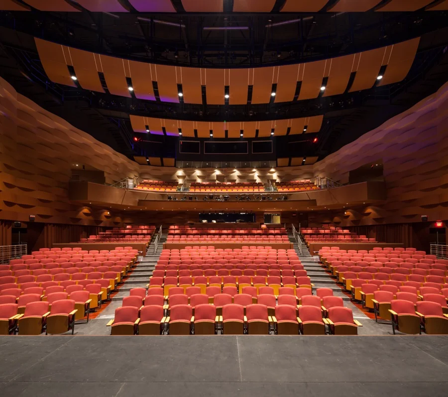 美国表演艺术剧院 - 圣迪马斯,Bonita Center for the Arts,Address: 822 W Covina Blvd, San Dimas, CA 91773 8月9日整天 : 2019 美国洛杉矶”传承杯“国际艺术节活动在此剧场举行