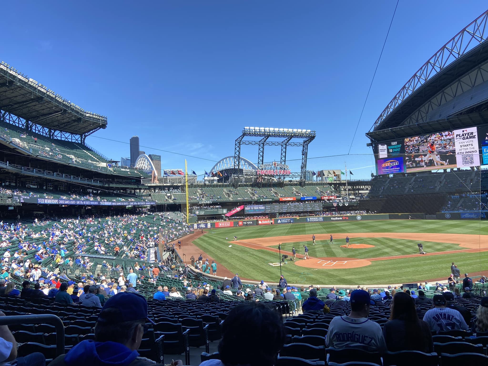 Cubs vs Mariners. I don&rsquo;t like rooting against the home team except when the play the Cubbies.