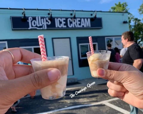 Lolly%27s+Ice+Cream-root+beer+float.jpg