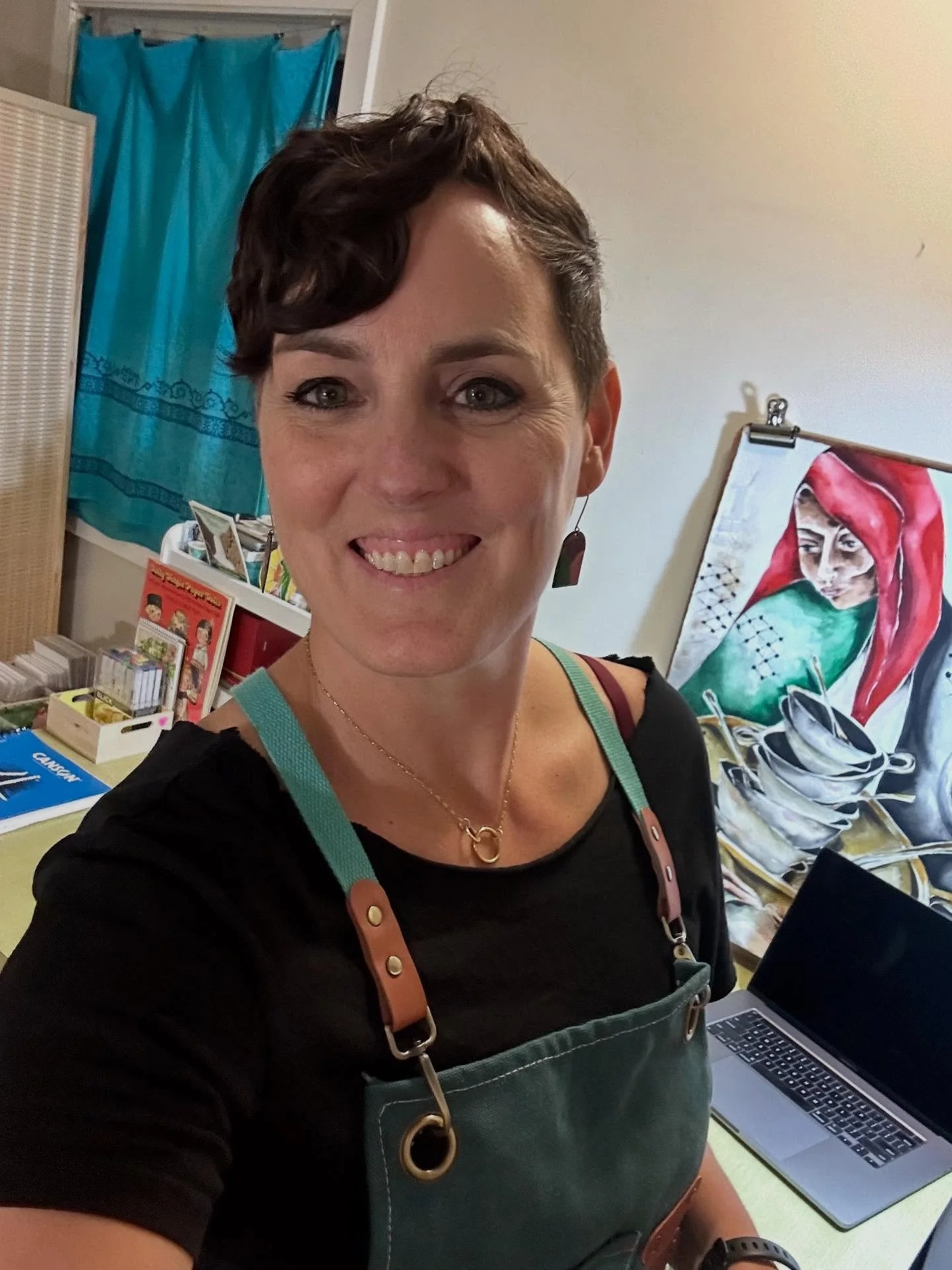 Me in my studio&mdash;happy to start something new! 😊🎨🖌️