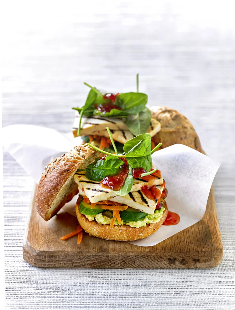 Tofu Burger with Veggies Sweet Chilli