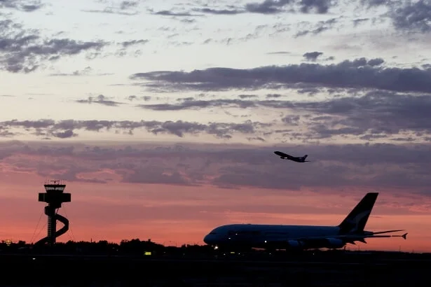 Plane launch Sydney Airport.jpg