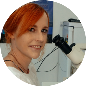 Dr Kelly Brooks