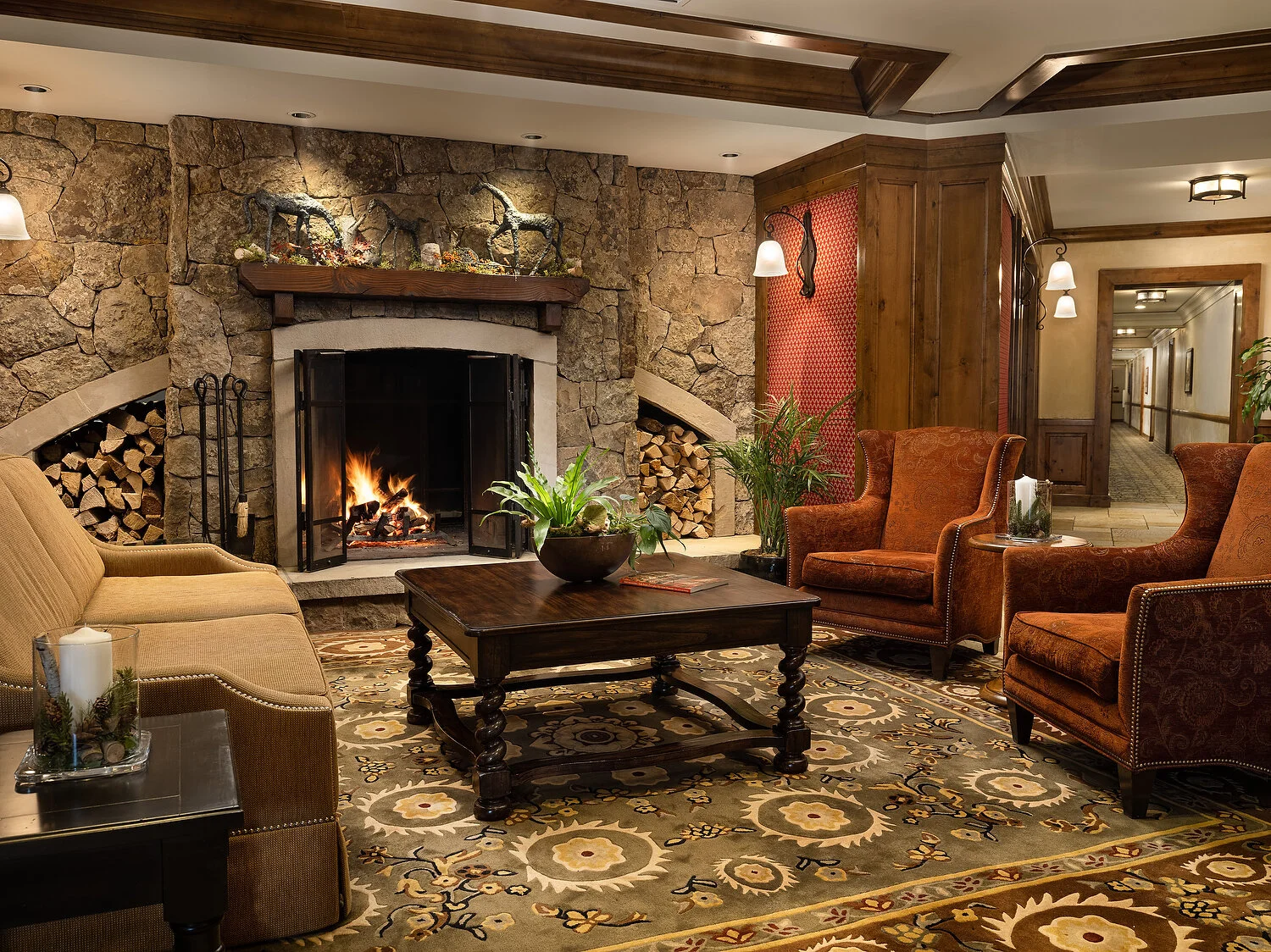 aspen lobby 17.JPG