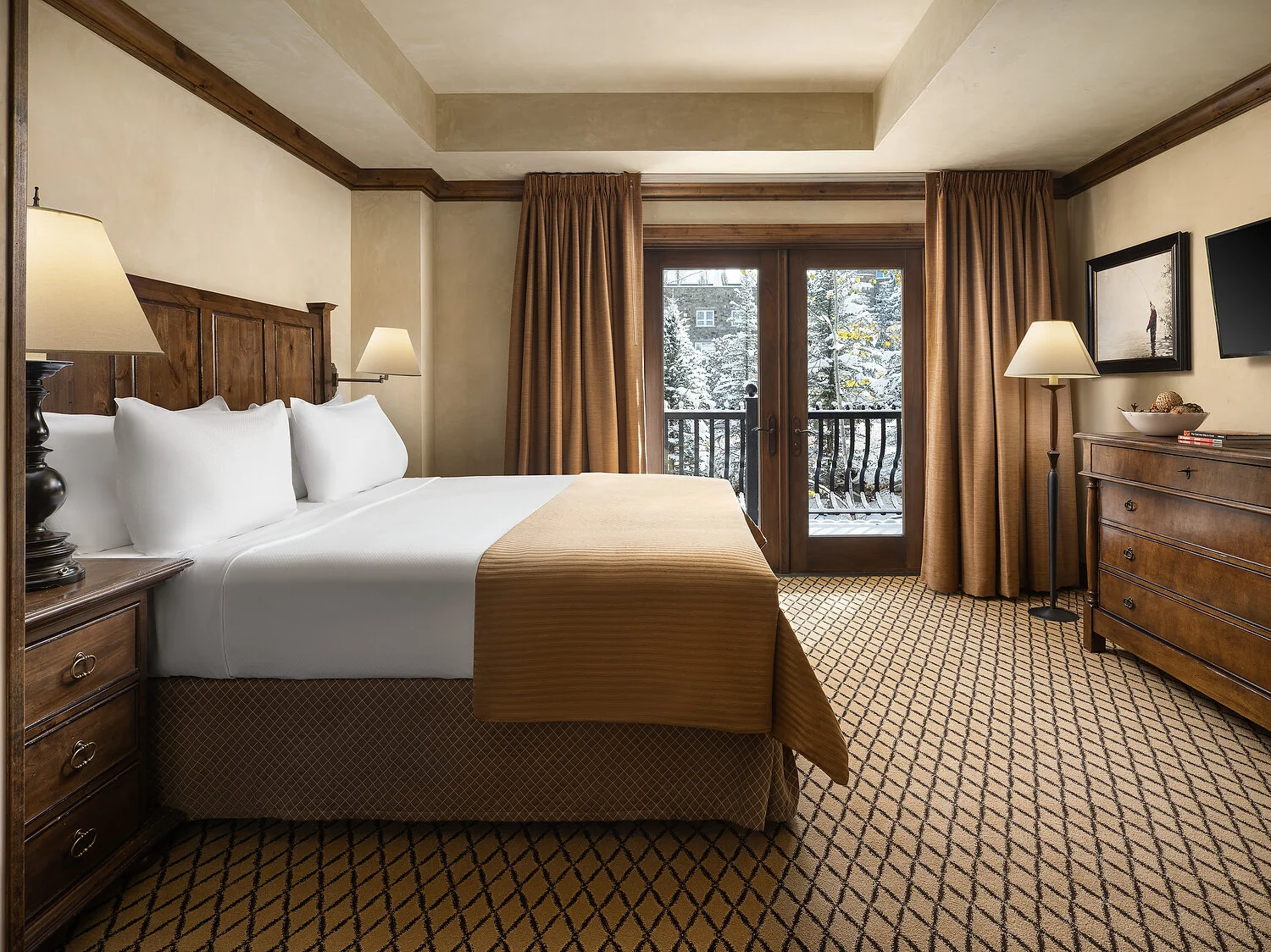 aspen master bedroom 21b 24.JPG