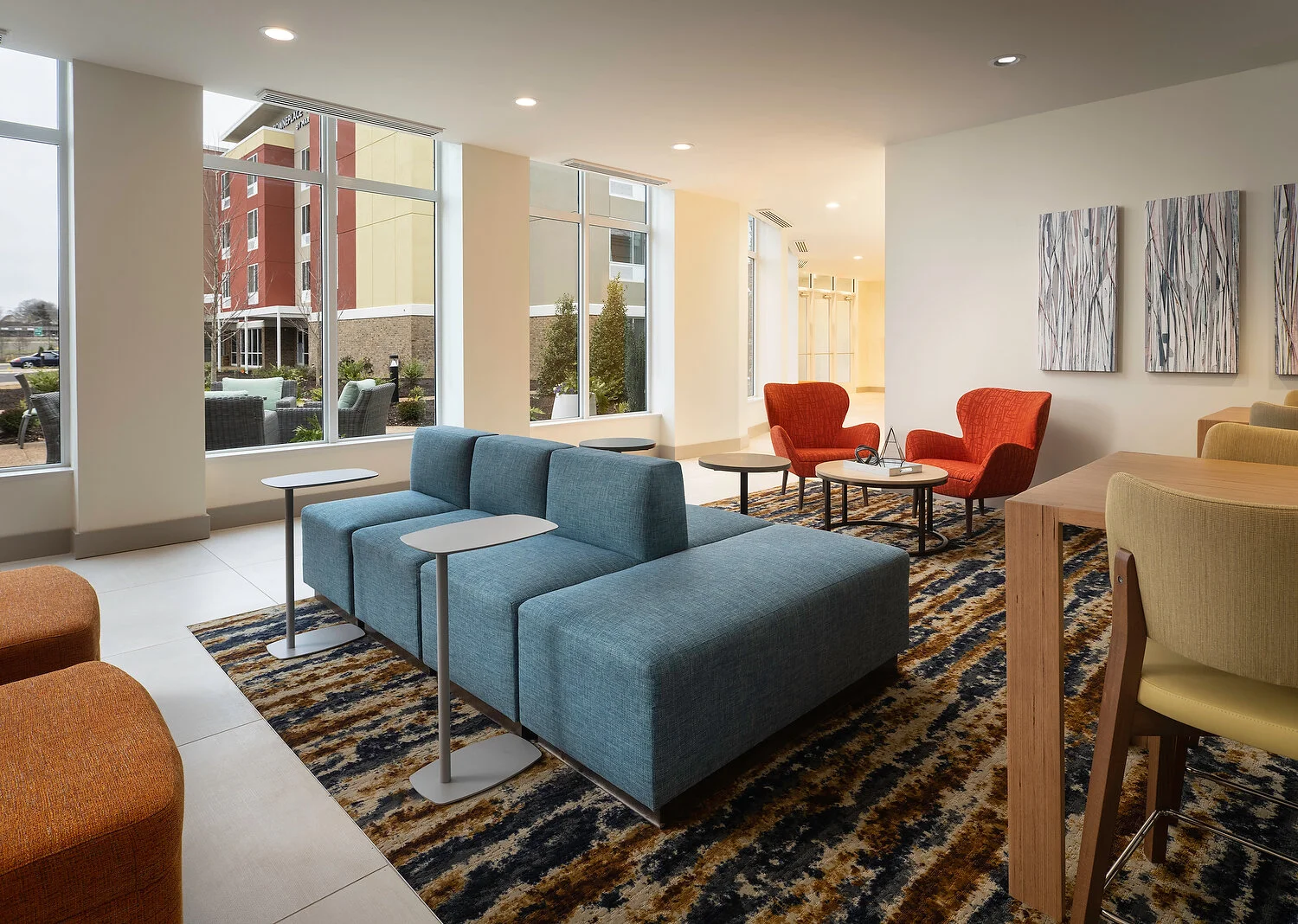 hgi lobby sitting area needs window fixAA.JPG