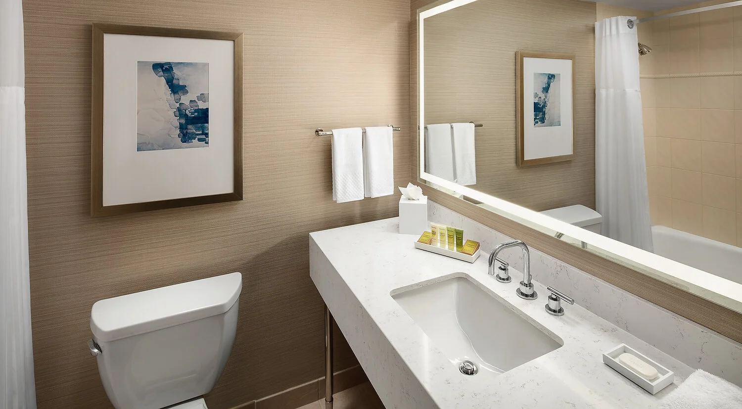 boston hilton room 900 bathroom 33-Edit(1).JPG