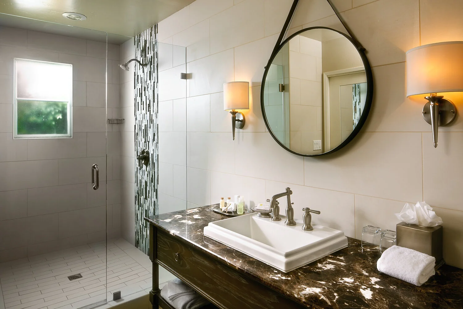 bathroom with window-1.JPG