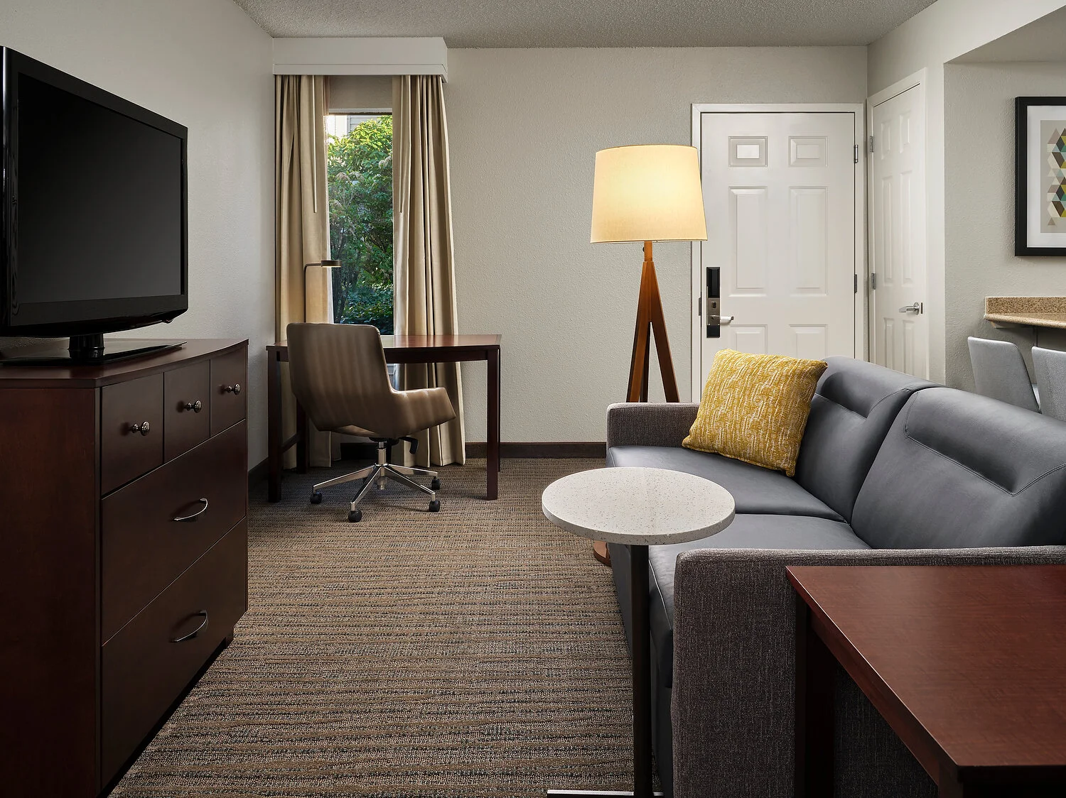 Residence Inn bellvue general suite living room 511(1).JPG