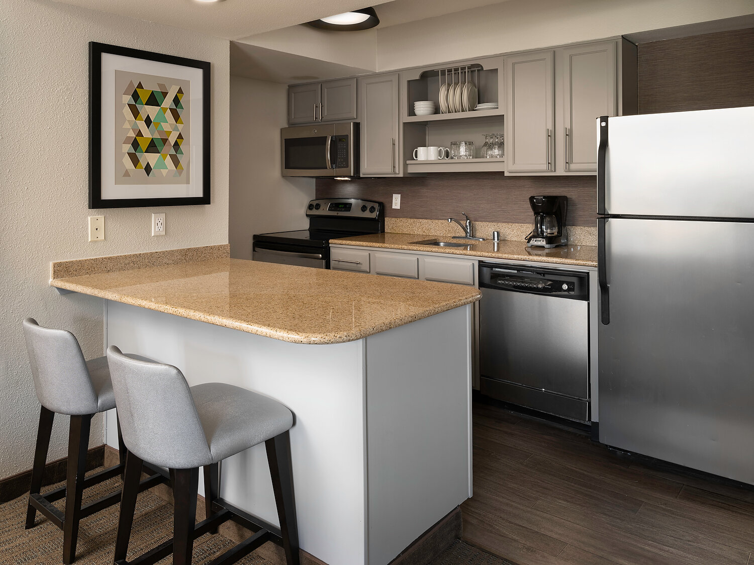 Residence Inn bellvue studio suite kitchen 384(1).JPG