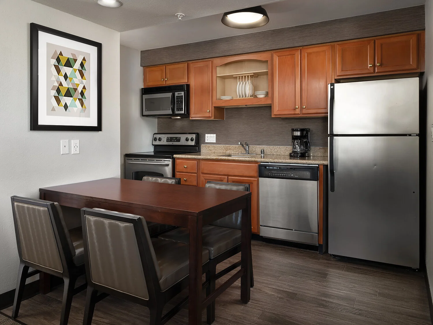 Residence Inn lynwood one bedroom suite kitchen 1443(1).JPG