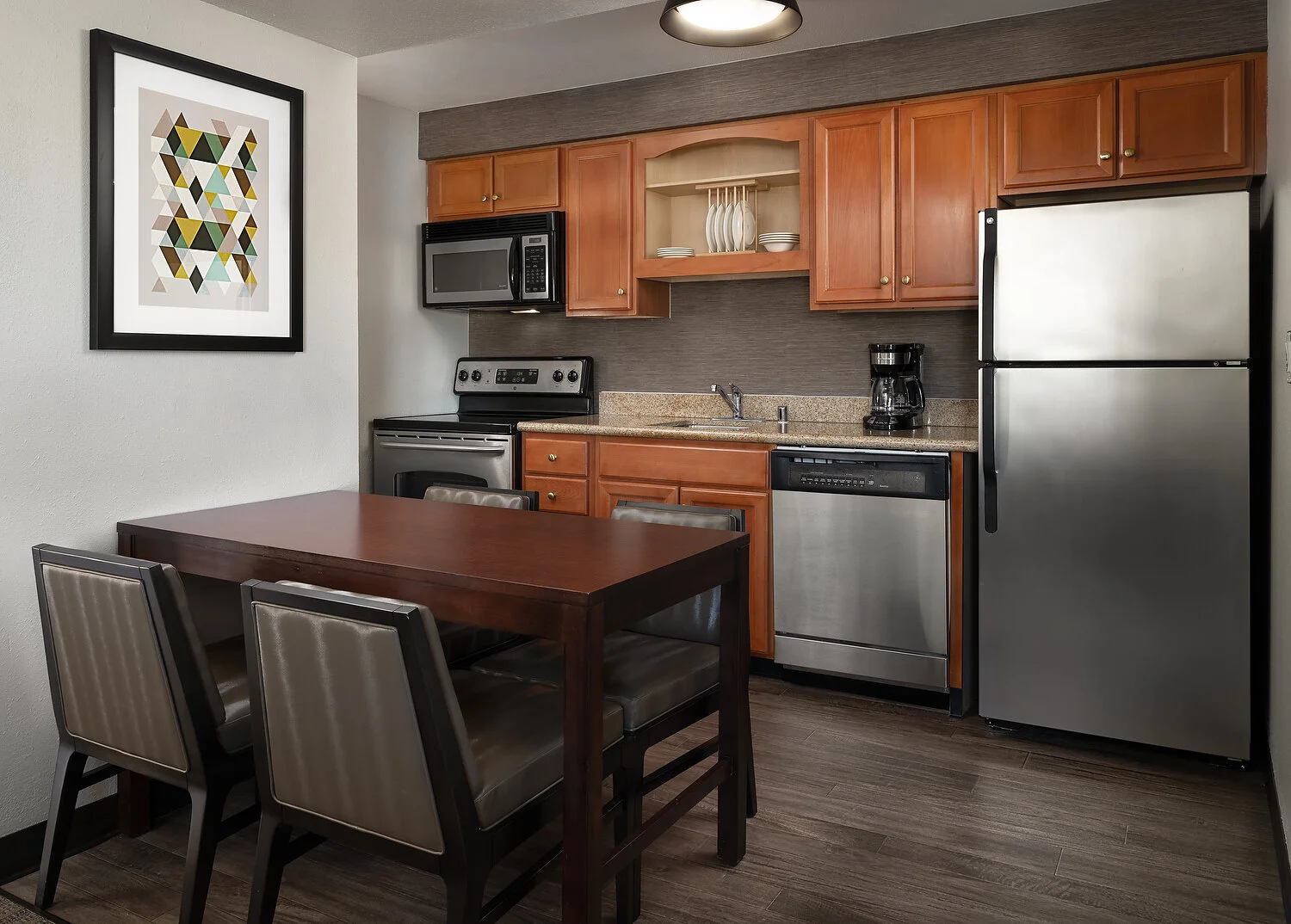 Residence Inn lynwood one bedroom suite kitchen 1443(1).JPG