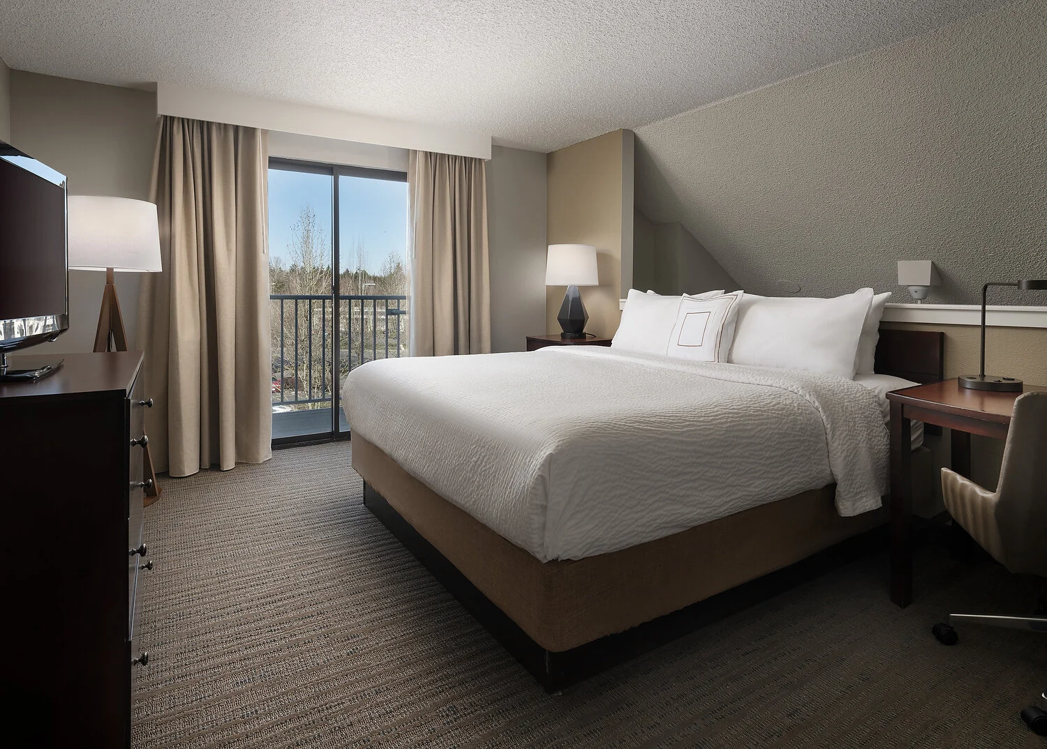 Residence Inn lynwood two bedroom suite loft 1387.JPG