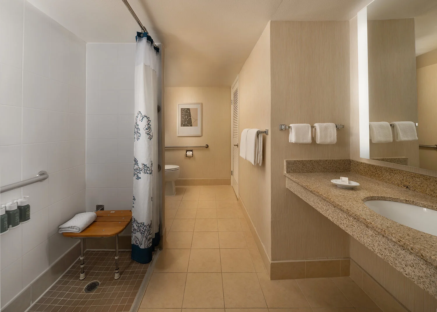 Residence Inn tukwilla ADA roll in .JPG