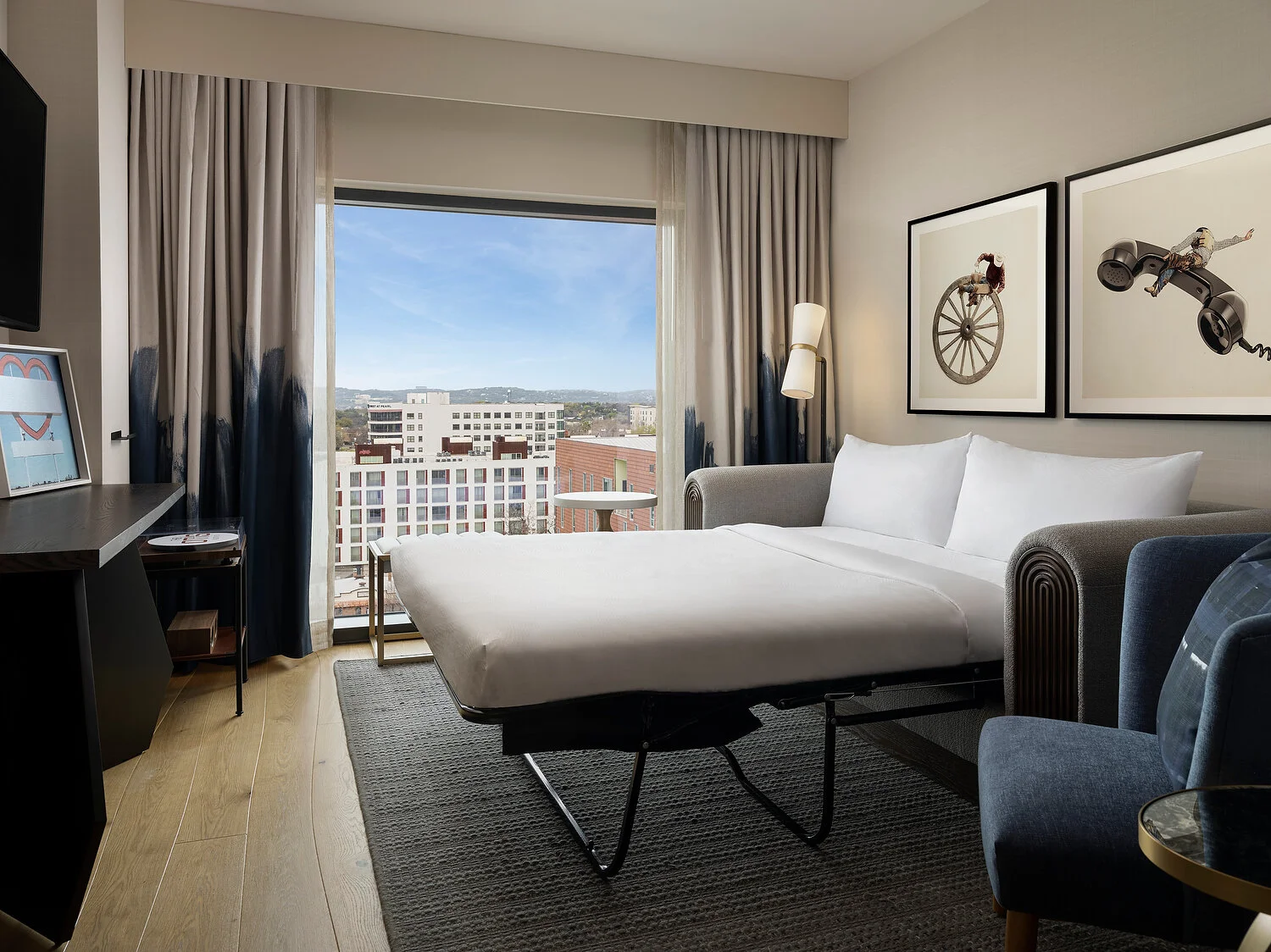 Austin 1132 Luminary suite sofa bed.JPG