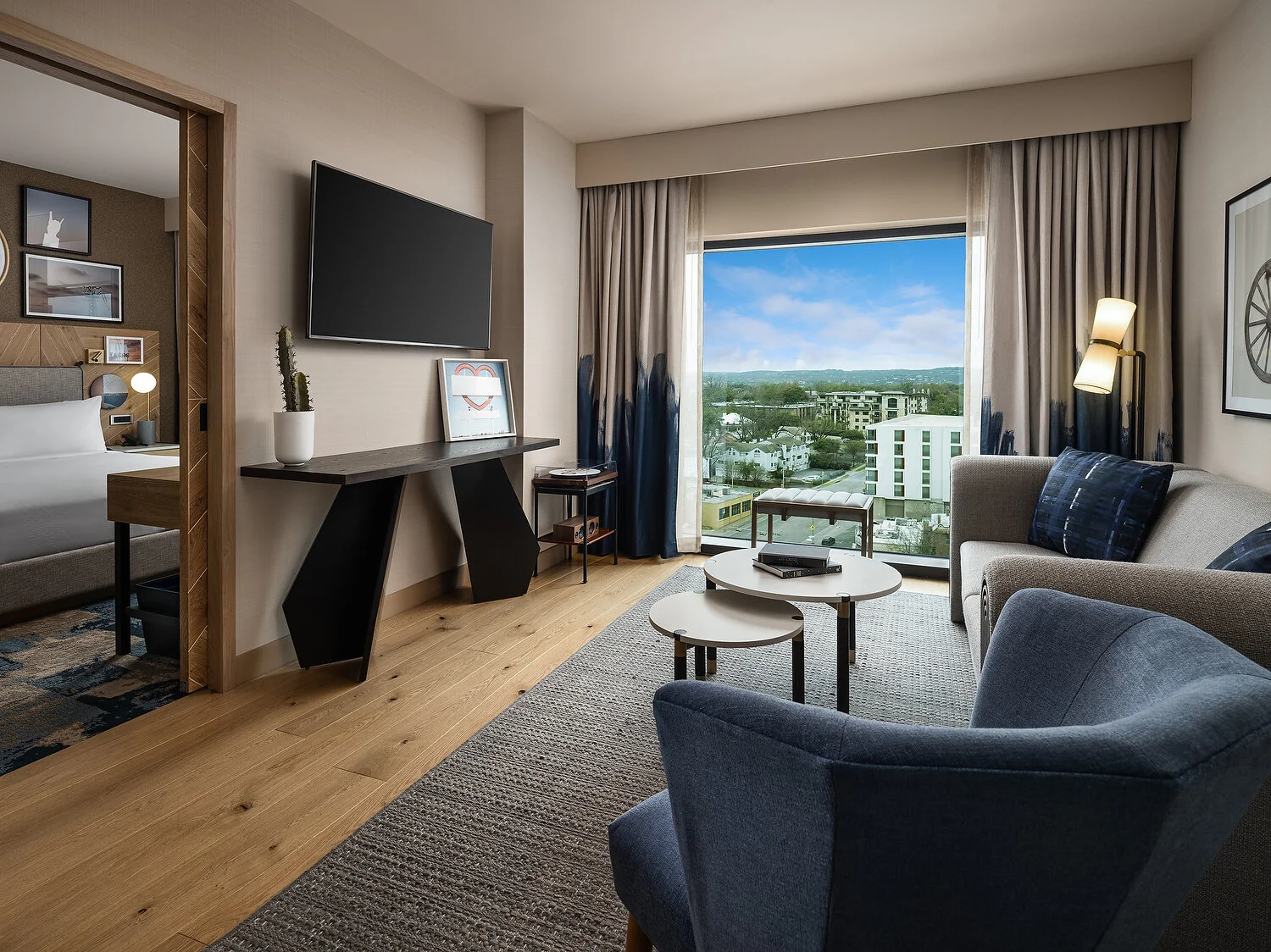 Austin 1132 Luminary suite living roomA.JPG