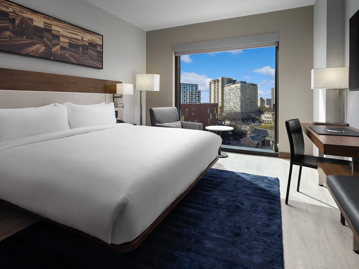 Austin AC room 1074 high king.JPG