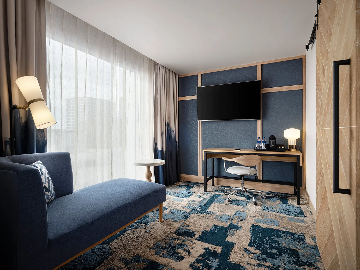 Austin Otis Otopia Lounge-2.JPG