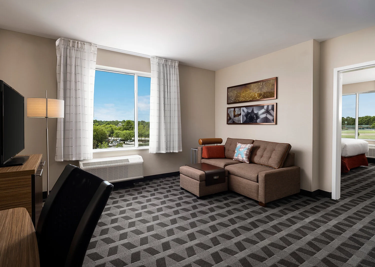 Olive Branch 404 king suite_.JPG
