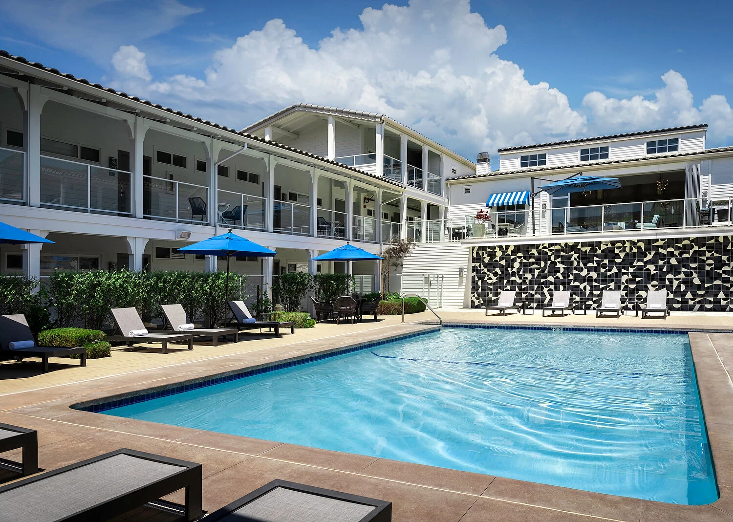 Del Mar pool photoA.JPG