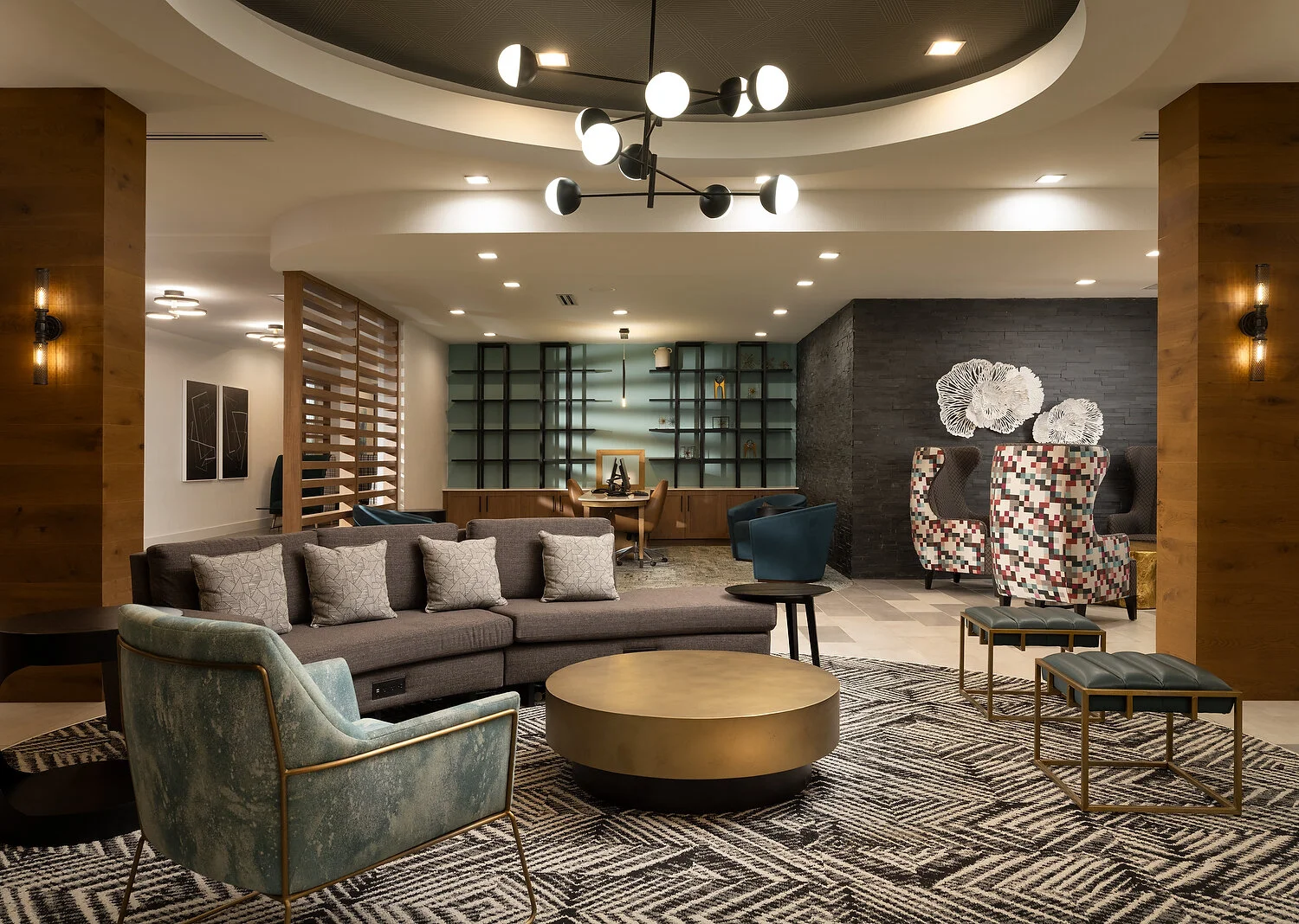 jackson lobby by front desk-2A.JPG