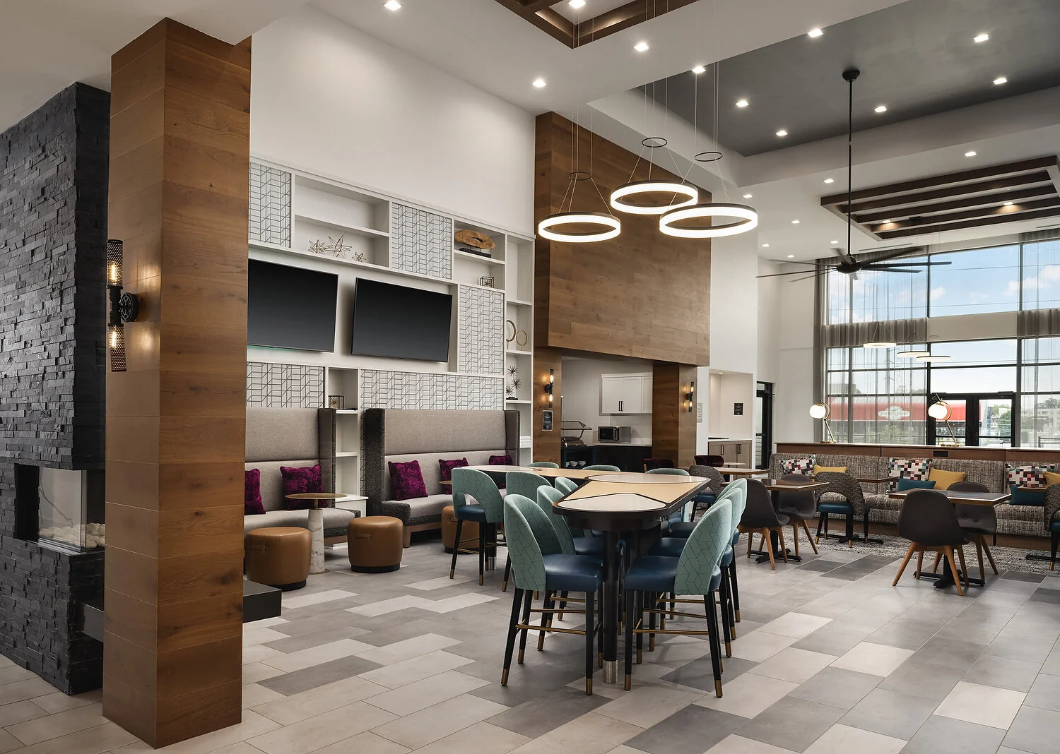 Jackson wide lobby.JPG