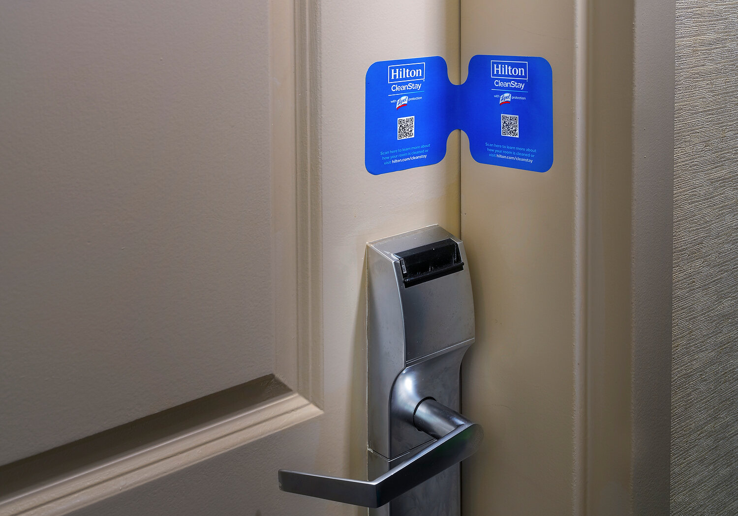 Charleston Home2suites door sealのコピー-2.JPG