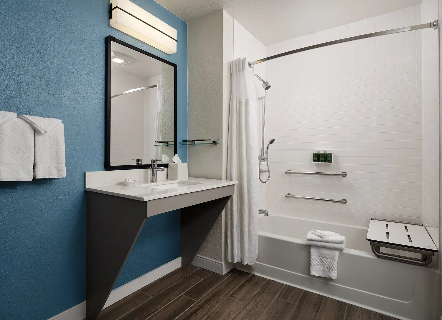 Sunnyvale Residence Inn  ada bathroom.JPG