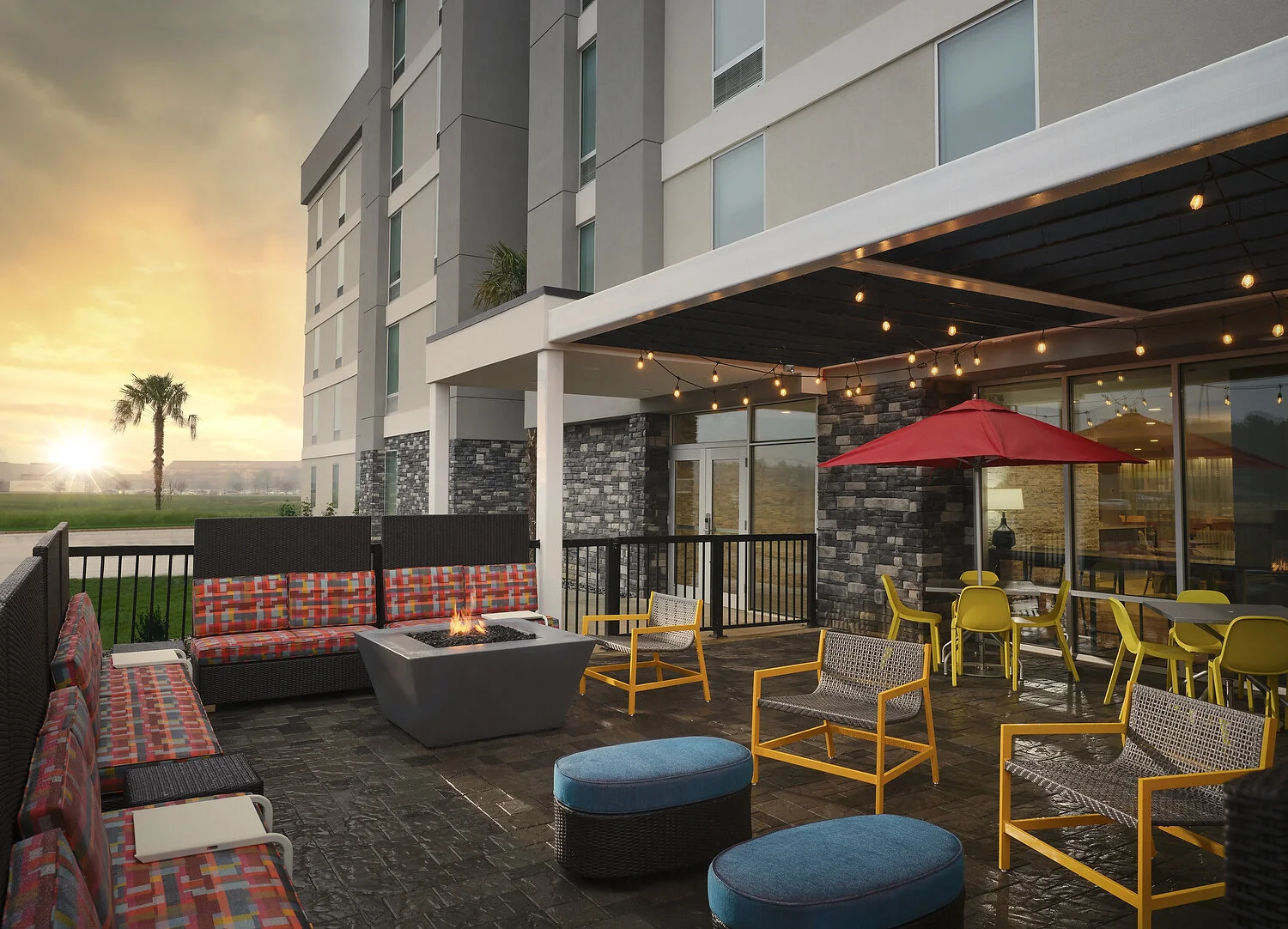 Pearl Home2suites firepit .JPG