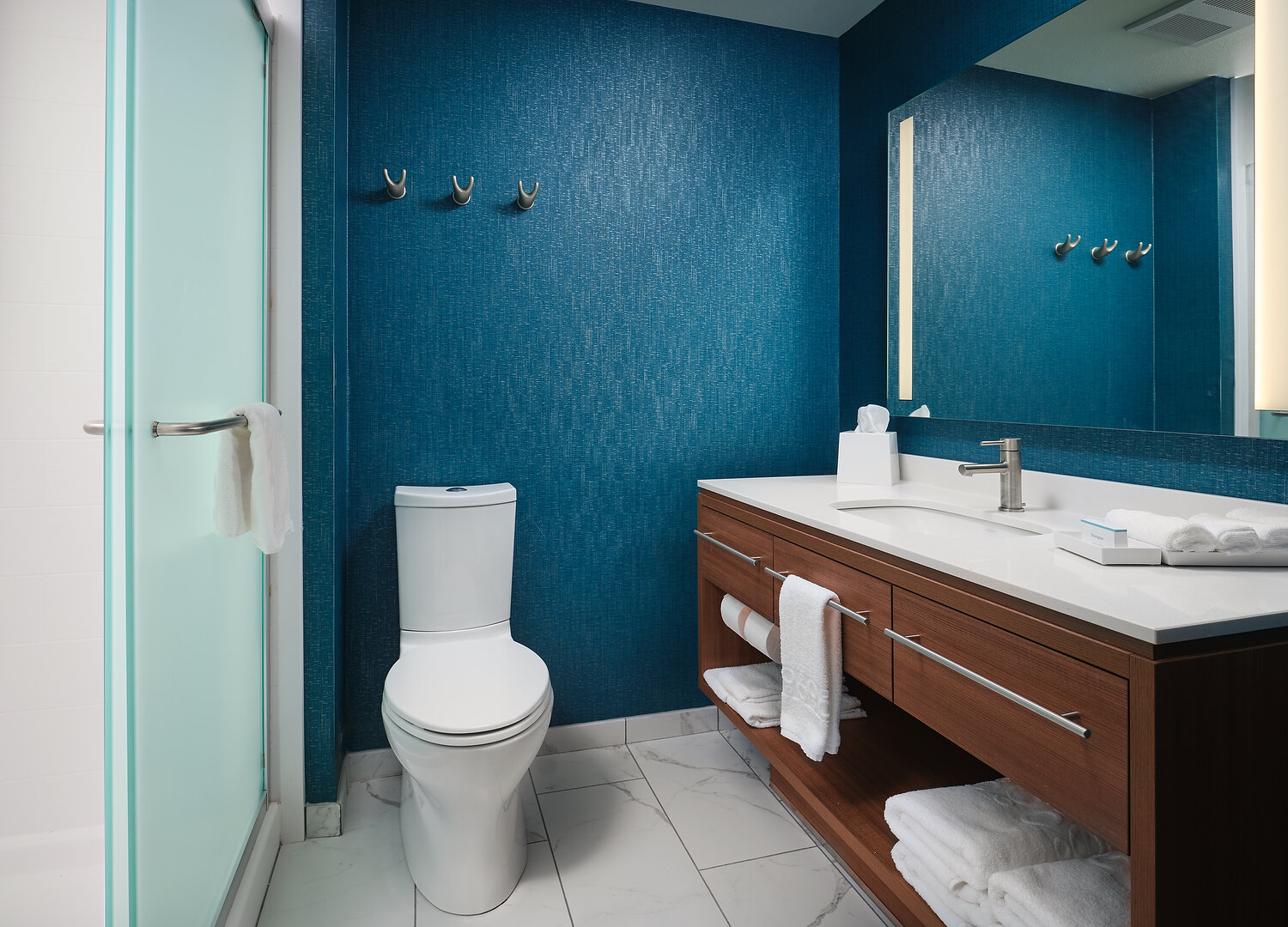 Pearl Home2suites 200 bath shower.JPG