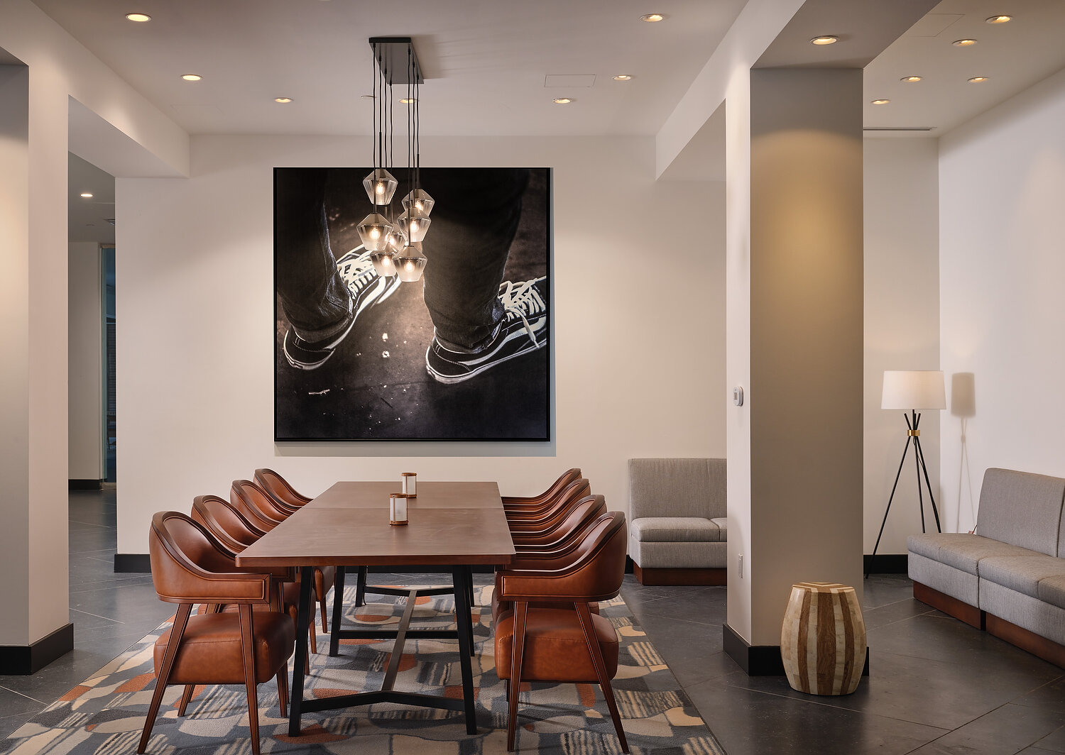 Hampton Hilton lobby boardroom needs layer fix table.JPEG