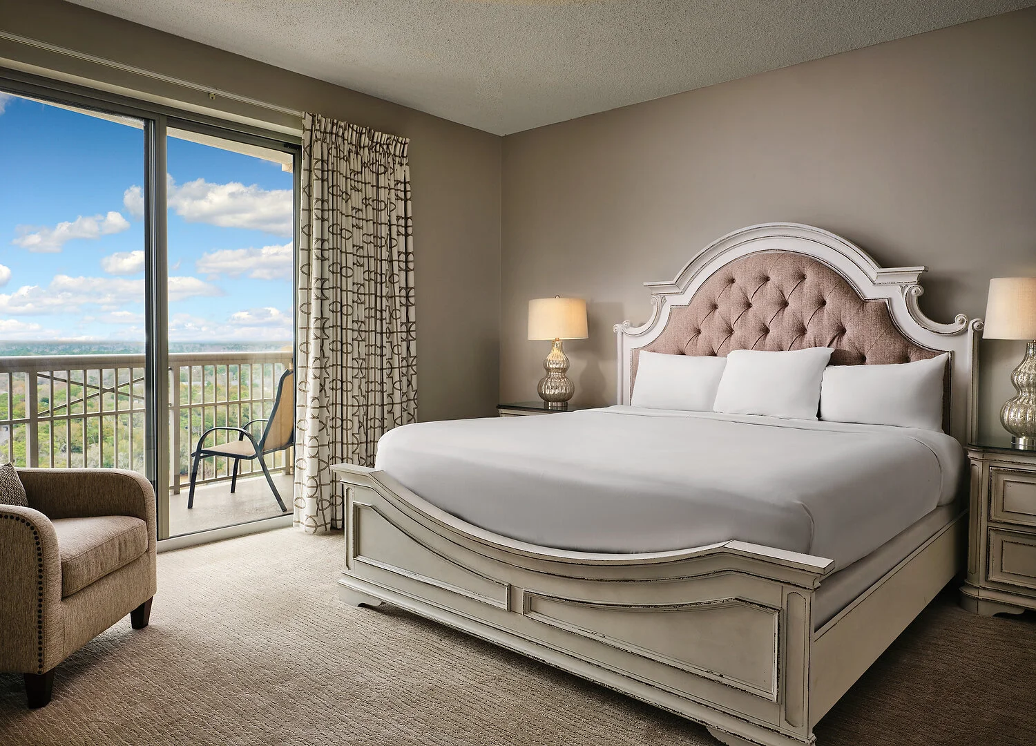 Myrtle Beach condo bedroomaaAA.JPG