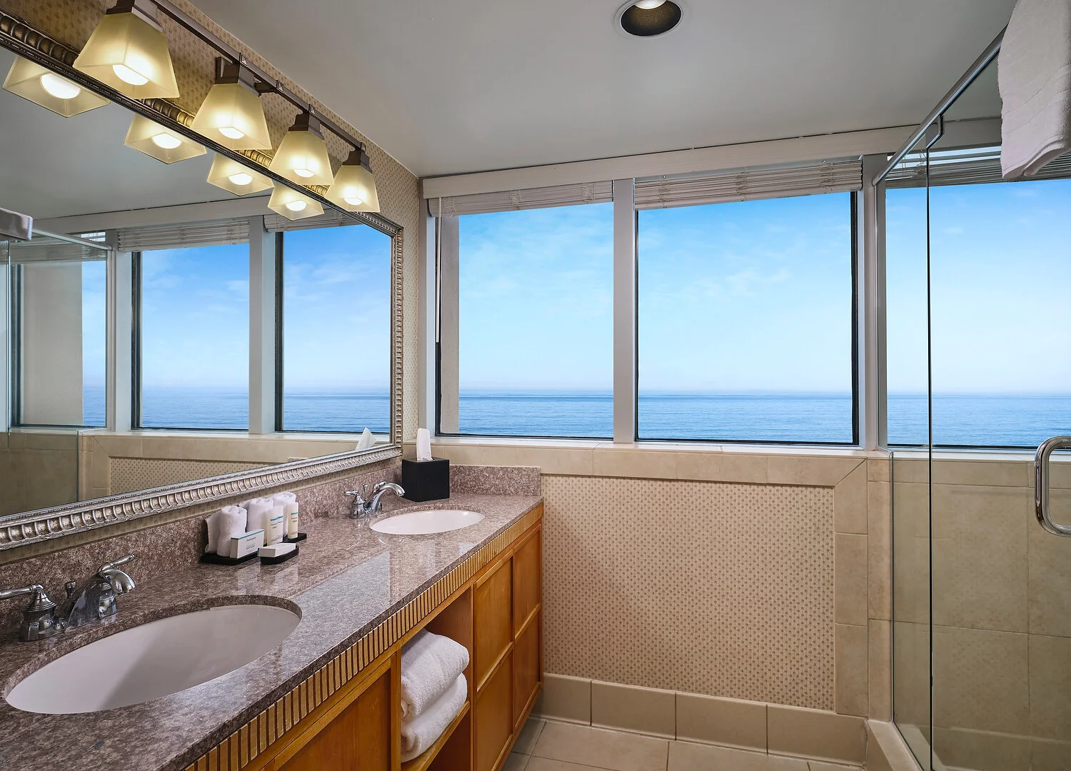 Myrtle Beach Embassy Suites a 1915 bathroomAA.JPG