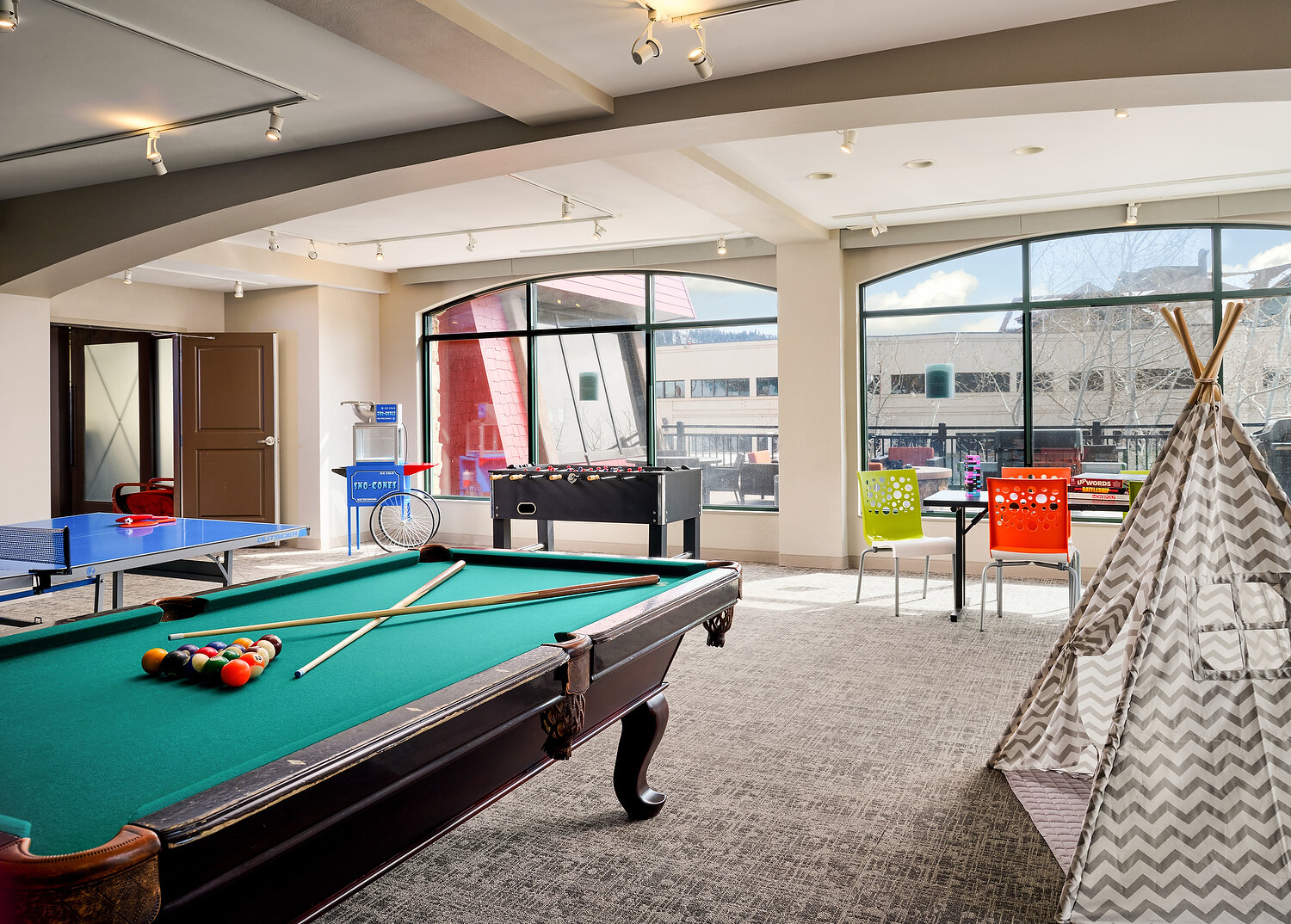 SSRV-P-21_StudioSTEX_activity_room (1).JPEG