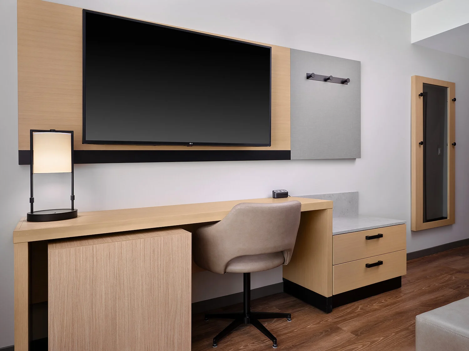 Forester room desk area.JPEG