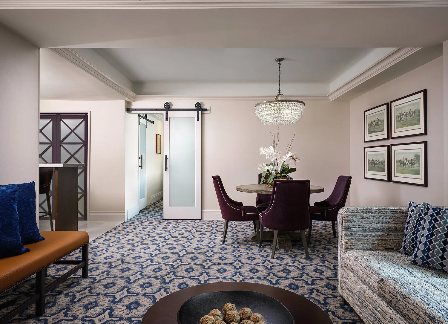 La Valencia 625 living roomaa-PATH.JPG