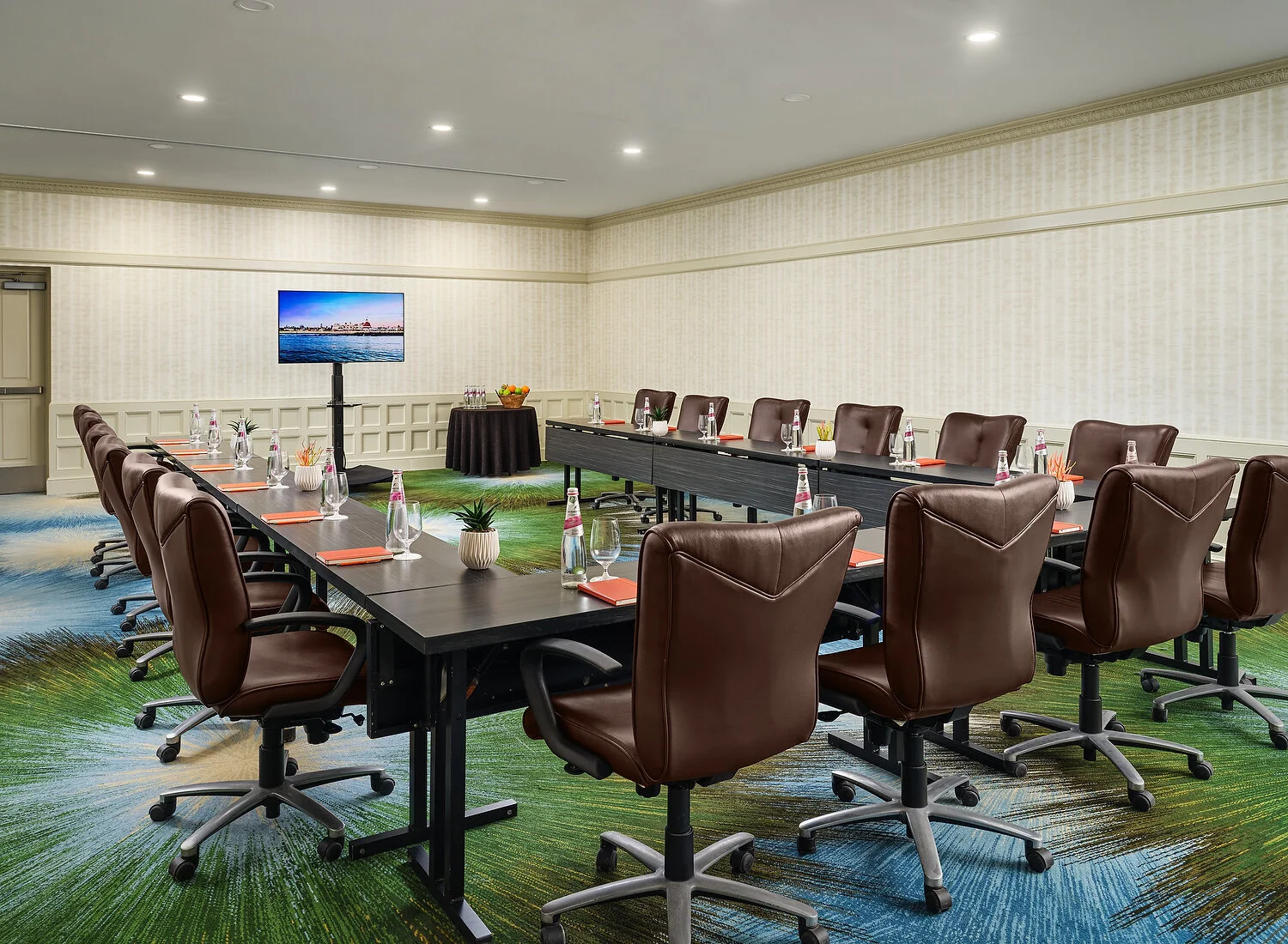 Del Coronado Ushape meeting space-PATH.JPEG