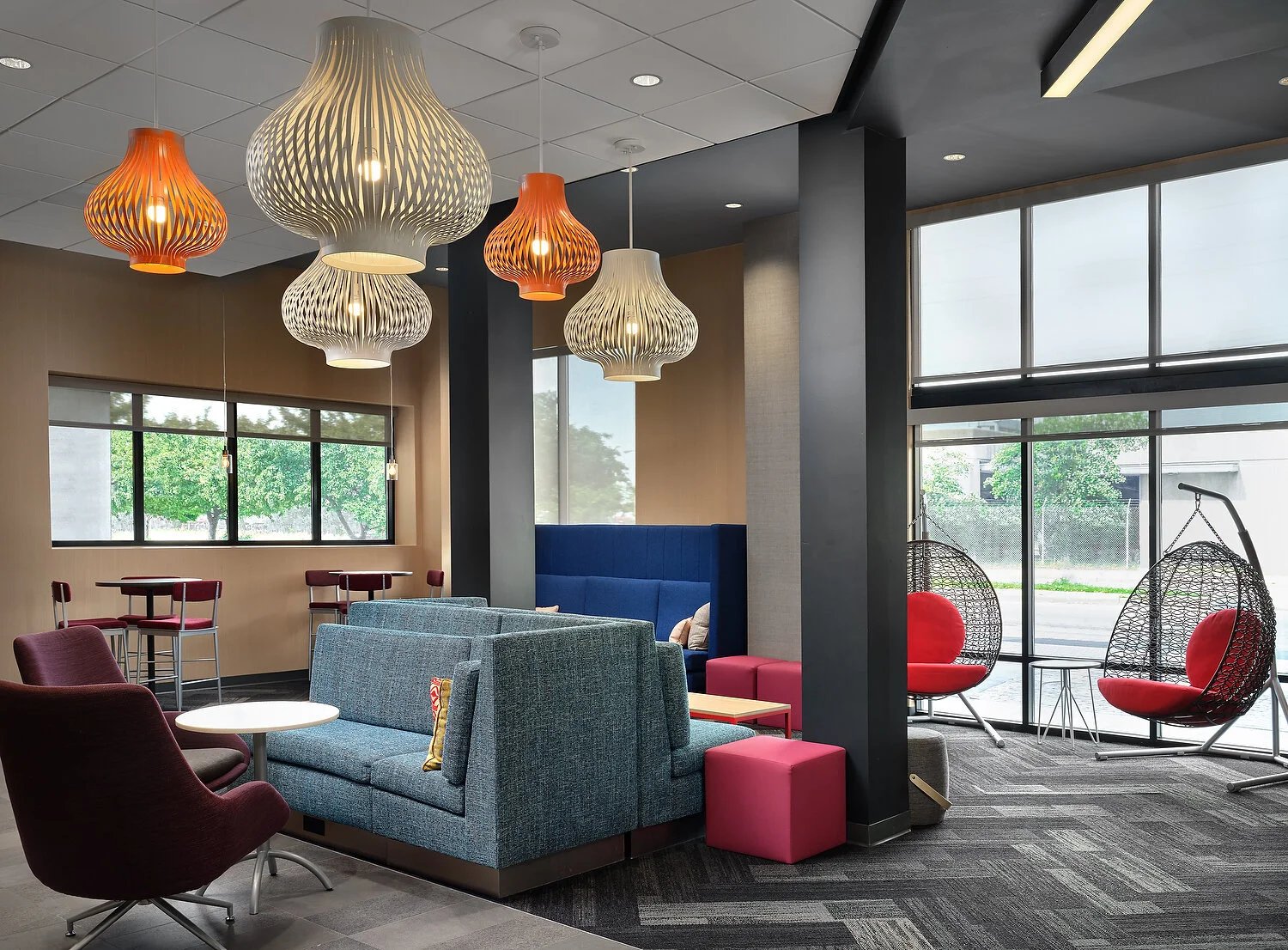 Tru Indianapolis lobby alt.tifa.JPG